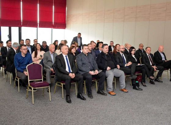 Čović na sastanku sa Županijskim odborom HDZ-a BiH HNŽ u Neumu