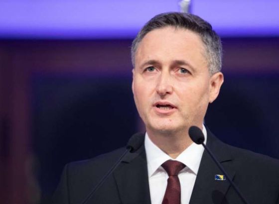 Bećirović: Vučićev koncept 'jedan narod, jedan sabor, jedan vođa' je opasan za cijelu Evropu