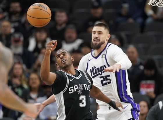 Nakon što je propao trejd Williamsa: Lakersi angažovali ukrajinskog centra