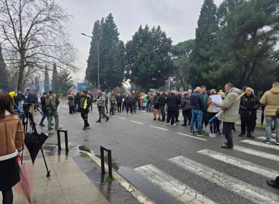 Crnogorski studenti blokirali prometnicu ispred zgrade tamošnje vlade
