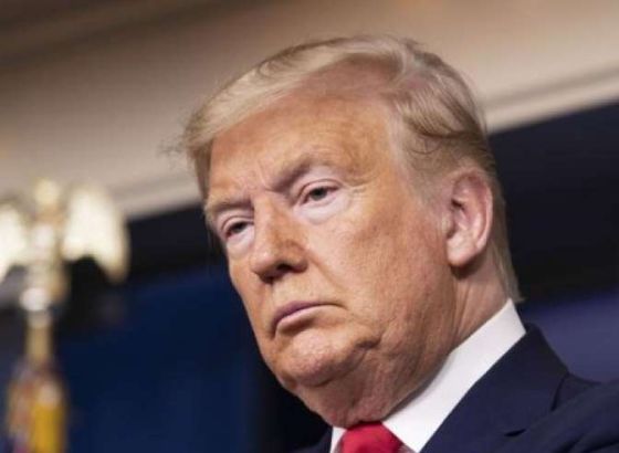Trump najavio uvođenje carina od 25 posto na automobile, poluprovodnike i farmaceutske proizvode