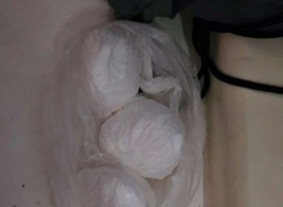 Hrvatska: U neregistriranom automobilu i bez vozačke prevozio preko 17 kilograma speeda