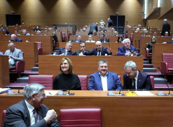 Hrvatski sabor donio zakon protiv visokih cijena