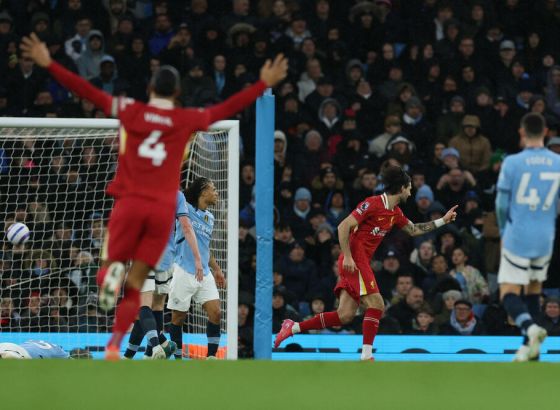 Moćni Liverpul se iz Mančestera praktično vraća sa peharom - redsi osvojili Etihad za 11 bodova više od Arsenala