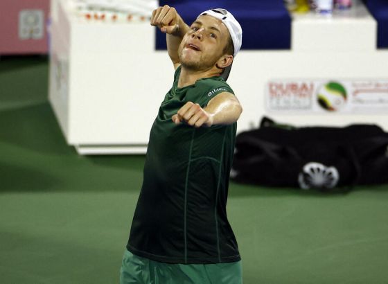 Grikspor preko četiri meč lopte do pobjede nad Medvedevom