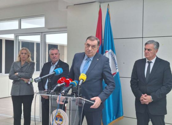 Dodik: Očekujemo da se Srbi u institucijama BiH povinuju zakonima kada stupe na snagu