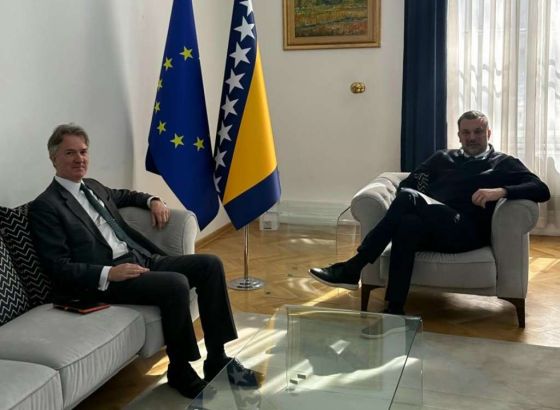 Konaković s ambasadorima Britanije i Francuske: Državne institucije i mir će biti zaštićeni