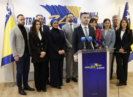 Efendić: Obaveza EUFOR-a i OHR-a je da budu podrška našim institucijama