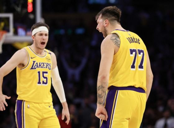 Lakersi u produžetku savladali Knickse i nastavili pobjedničku seriju
