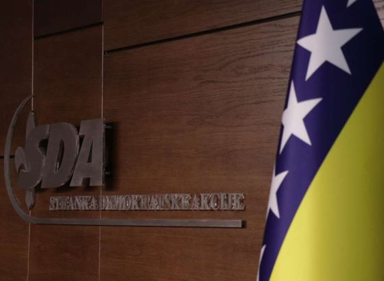 SDA - Vladajuća koalicija državnim budžetom finansira udar na državu