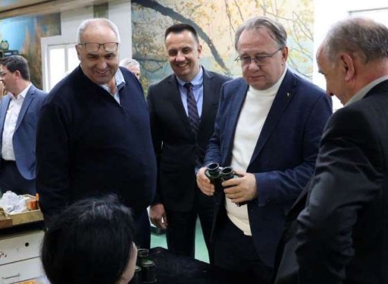 Nikšić i Lakić posjetili kompaniju Zrak d.d. Sarajevo u nastavku podrške namjenskoj industriji