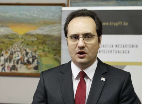 Prof. Dedić za START: Milorad Dodik od jučer nije ni političar ni zvaničnik već bjegunac od zakona