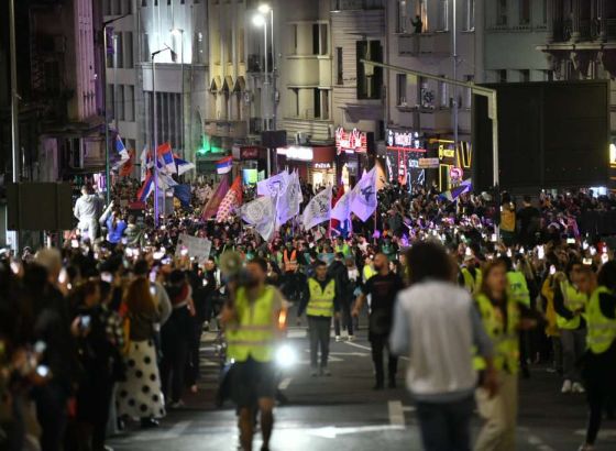 Srbija: Pola milijuna ljudi potpisalo peticiju za istragu o nasilnom prekidu prosvjeda