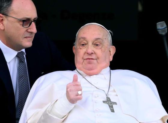 Papa Franjo otpušten iz bolnice