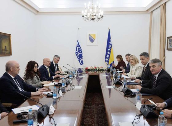 Komšić i Bećirović s generalnim sekretarom OSCE-a: Još traje napad na ustavni poredak