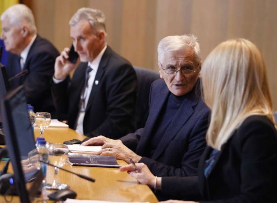 Tri delegata iz SNSD-a napustila sjednicu Doma naroda PSBiH prije rasprave o smjeni njihovih kadrova