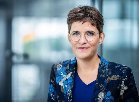 Zbog Dodikovih prijetnji i protjerivanja ministrice Lirman iz RS ispaštaće građani;Ukidanje bezviznog režima,letova,poslovnih...