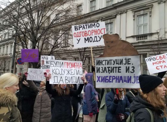 Beograd: Na prosvjedu kod Vukovog spomenika ozlijeđena jedna osoba