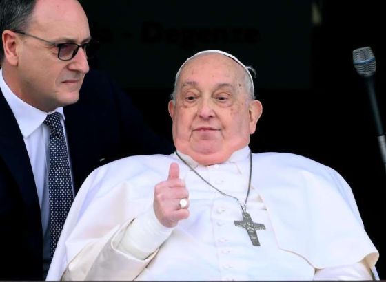 Papa Franjo iznenada posjetio rimski zatvor uoči Uskrsa