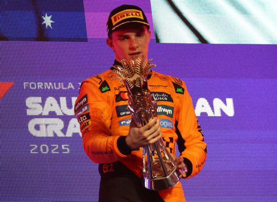 Pjastri slavio u Saudijskoj Arabiji i preuzeo vođstvo u generalnom plasmanu F1