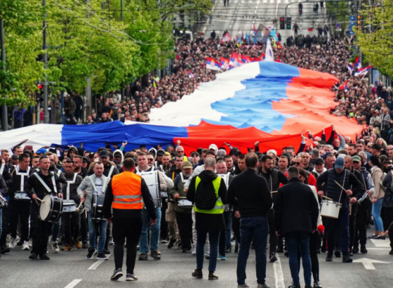 BLAMAŽA S VELIKOM TROBOJKOM NA ĆACIJADI: Umjesto srbijanske ćaci nosili rusku zastavu