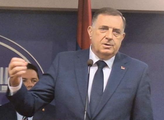 Dodik očekuje da bi CIKBiH mogao da zabrani SNSD-u i US kandidovanje na izborima
