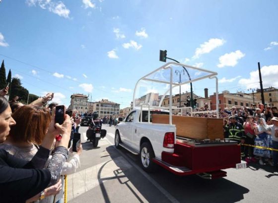 Papa Franjo pokopan u bazilici svete Marije Velike