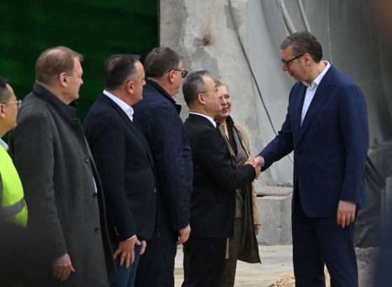 Vučić: Blokade i prosvjedi su "uništili gospodarstvo i smanjili investicije"