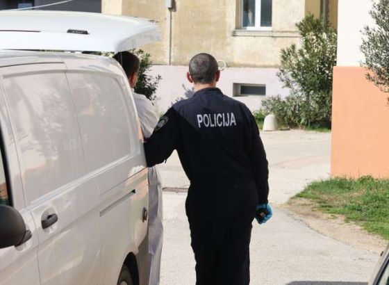 Uhićen zbog pokušaja ubojstva 75-godišnje majke