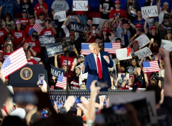 Trumpovih prvih 100 dana na dužnosti obilježeno skupom u Michiganu, obećao vratiti radna mjesta