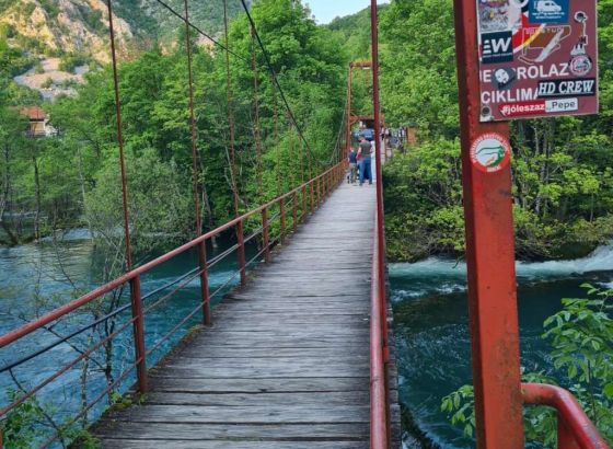 Prvomajski turizam u Krajini - Sunce, Una i stotine gostiju u Martin Brodu