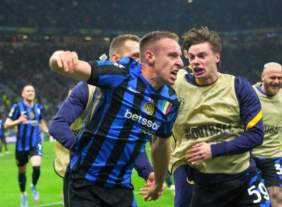 Inter nakon novog spektakla i produžetaka izbacio Barcelonu i prošao u finale Lige prvaka