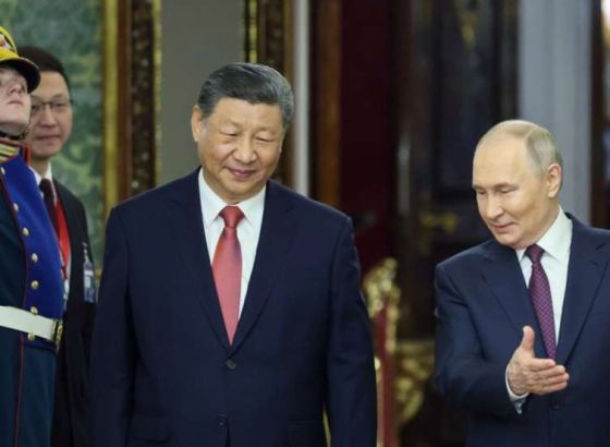 Putin: Rusija stoji uz Kinu protiv neonacizma