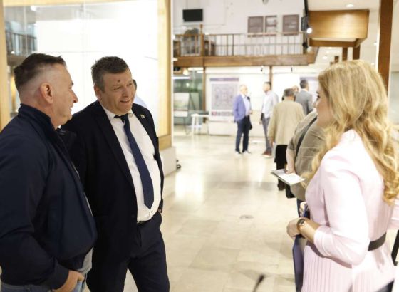 U Brusa bezistanu u Sarajevu otvorena izložba o Stocu, živopisnom gradiću s dušom