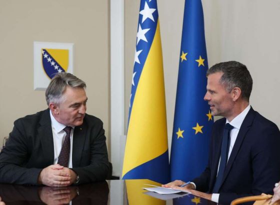 Komšić primio ambasadora Kraljevine Danske u BiH Agea Sandala Møllera