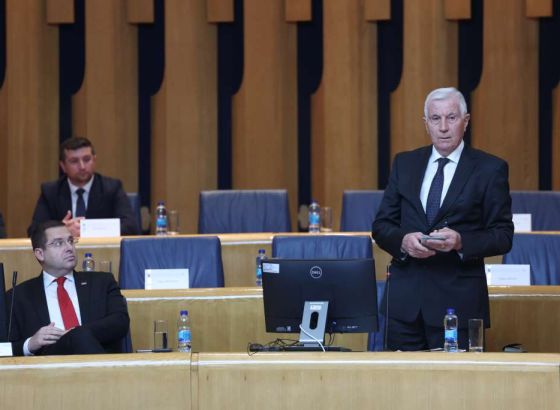 Delegati iz SNSD-a ponovno 'spasili' od smjene svoje kadrove u Domu narod PSBiH i Vijeću ministara