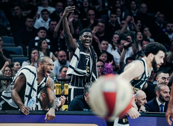 Partizan pregazio Dubai na startu polufinalne serije