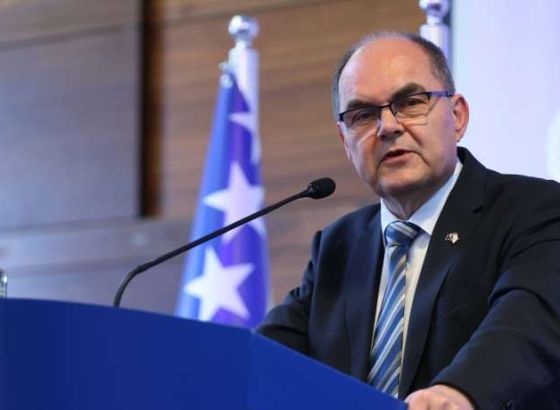 Schmidt: Ako političari rade svoj posao, onda nema potrebe da koristim bonske ovlasti