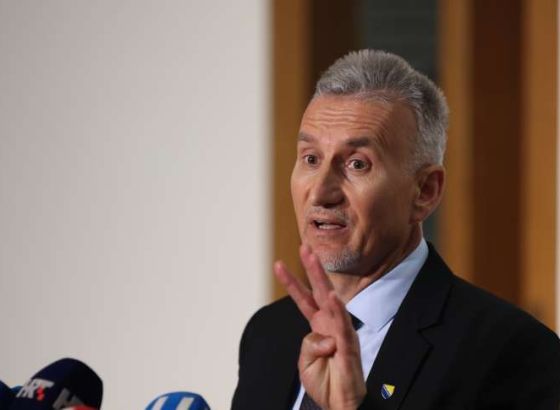 Ademović: Formiranje nove parlamentarne većine jedino rješenje za trenutne blokade rada Doma naroda