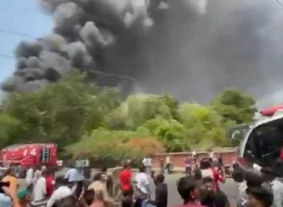 Avion Air Indije na letu za Birmingham srušio se na aerodromu u Ahmedabadu
