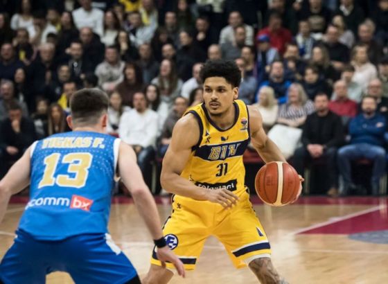 Xavier Castaneda karijeru nastavlja u Španiji