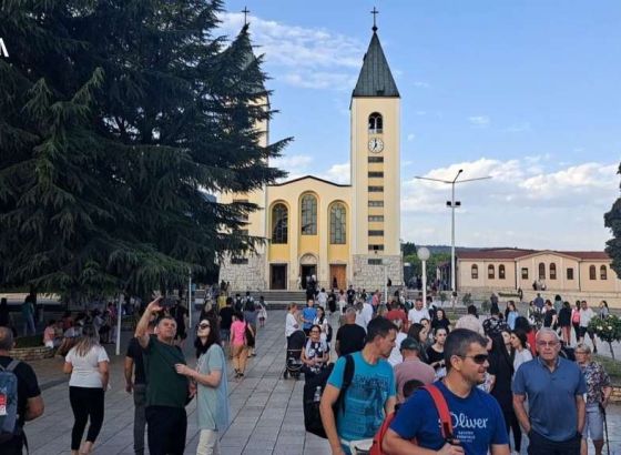 Obljetnica ukazanja u Međugorju: Brojni hodočasnici danas i sutra u ovom hercegovačkom mjestu