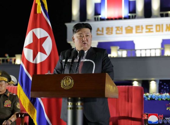 Kim odao počast vojnicima poginulim u ratu između Rusije i Ukrajine