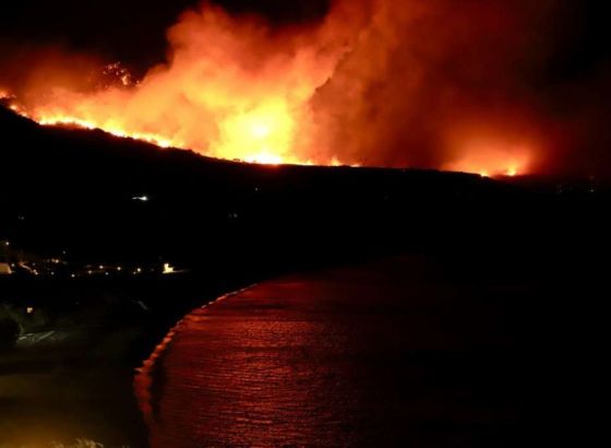 Evakuacija turista i stanovnika zbog požara na Kritu