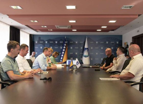 Dogovoreni koraci za rješavanje problema animalnog otpada na području USK-a