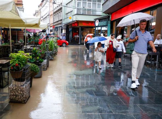 Jaka kiša rashladila Sarajlije nakon dužeg perioda visokih temperatura