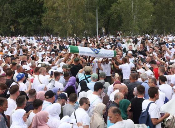 Obavljena kolektivna dženaza i ukop za sedam žrtava genocida u Srebrenici