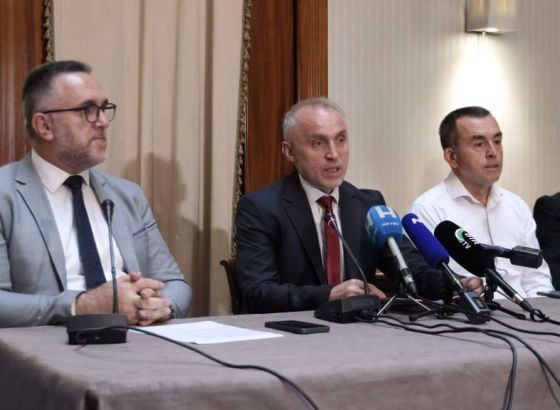 Sve spremno za obavljanje kolektivne dženaze žrtava zločina u Prijedoru 20. jula