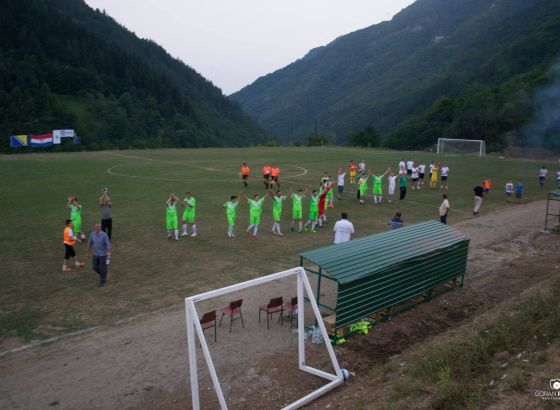 Niko i Robert Kovač donirali novac za obnovu stadiona u BiH