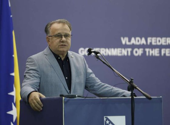 Nikšić uručio ugovore za 32 korisnika iz kulture i sporta u vrijednosti 9.903.682,76 KM (VIDEO)
